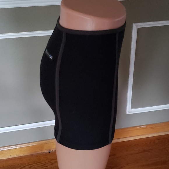 Nike Shorts - Picture 10 of 10